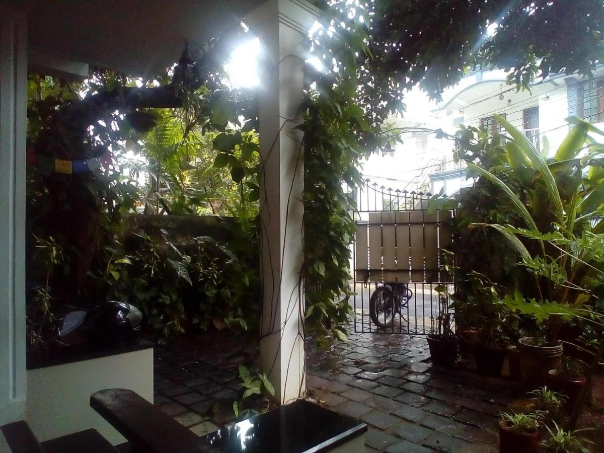 Nathans Holiday Home Kochi Exterior photo