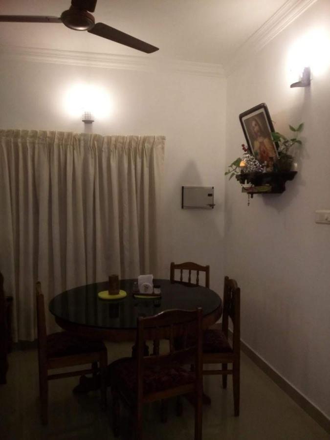 Nathans Holiday Home Kochi Exterior photo