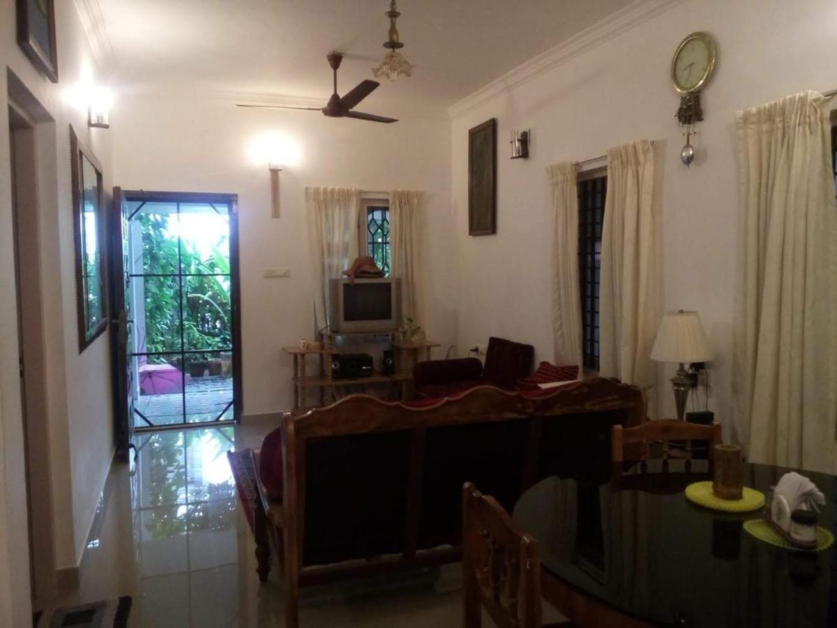 Nathans Holiday Home Kochi Exterior photo